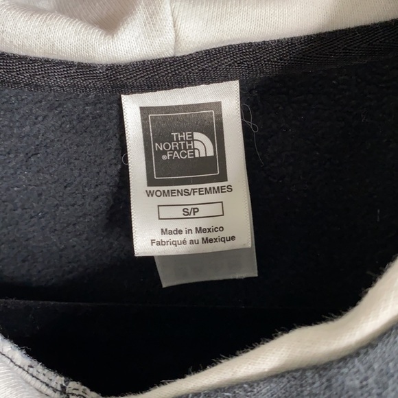 north face hoodie - Picture 3 of 3